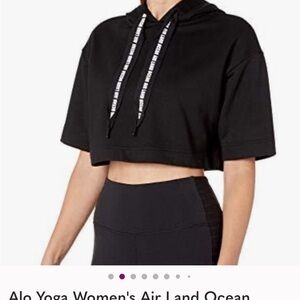 ALO Yoga Women's Black Cropped Top